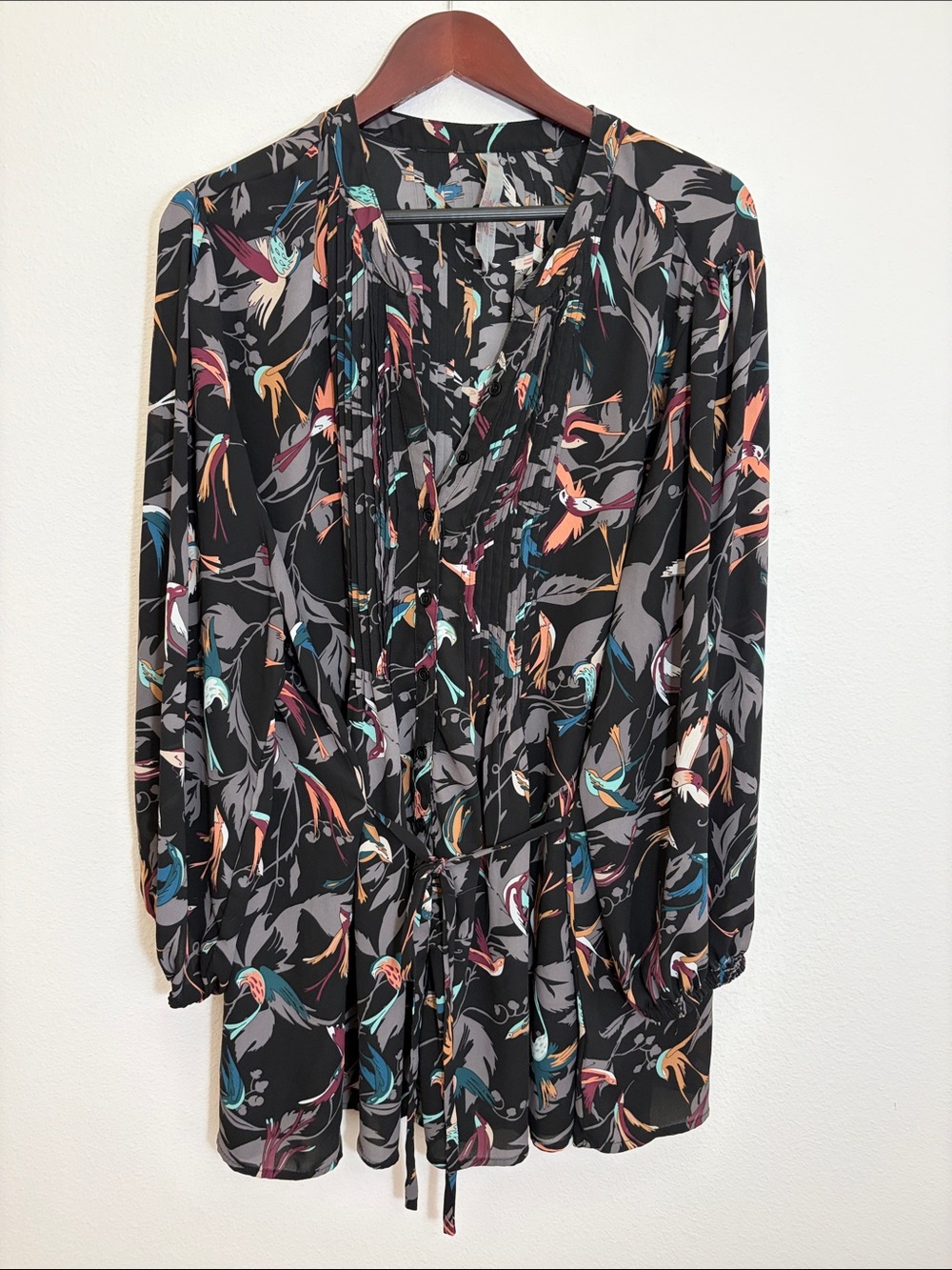 Melissa McCarthy Seven7 Black Floral V-Neck Shirt with Tie Waist